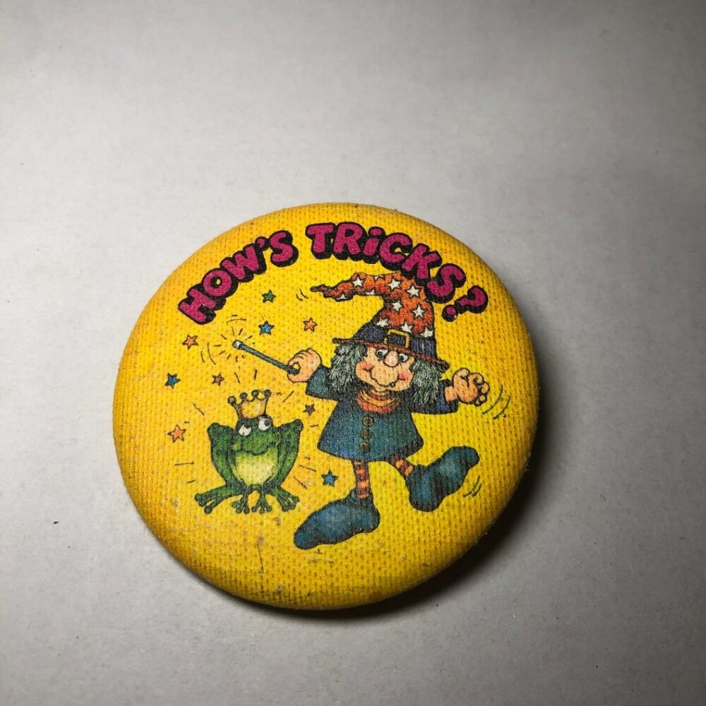 Vintage Hallmark Halloween Button How's Tricks Pin with Witch Frog Holiday Fun